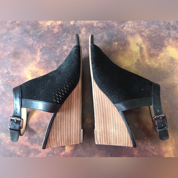 Franco Sarto 3” Black Sandal Wedge Heels - Picture 4 of 10